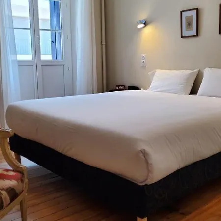 Hotel Grand De La Poste