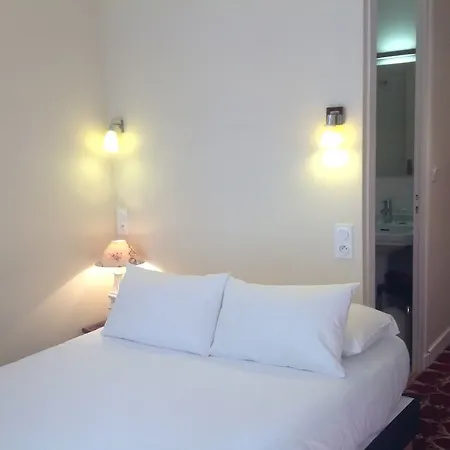 Grand De La Poste Hotel 3*