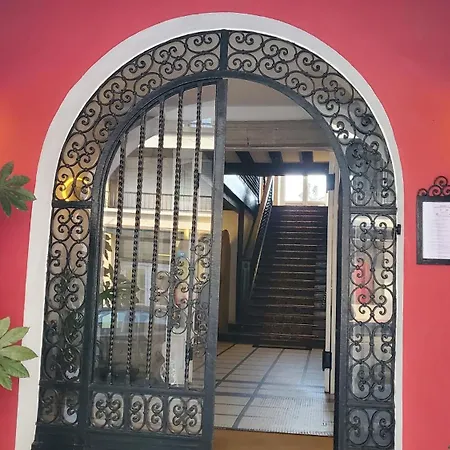 Grand De La Poste 3*