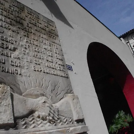 Grand De La Poste Saint-Jean-de-Luz