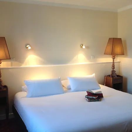 Hotel Grand De La Poste 3*