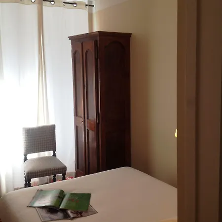 Grand De La Poste Hotel