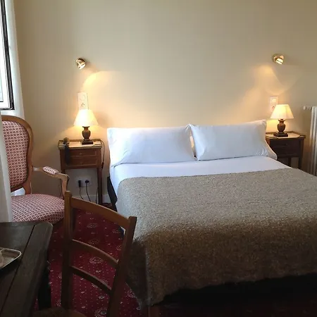 Szálloda Grand De La Poste 3*