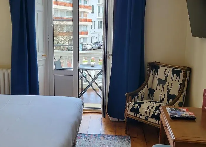 Hotel Grand De La Poste 3*