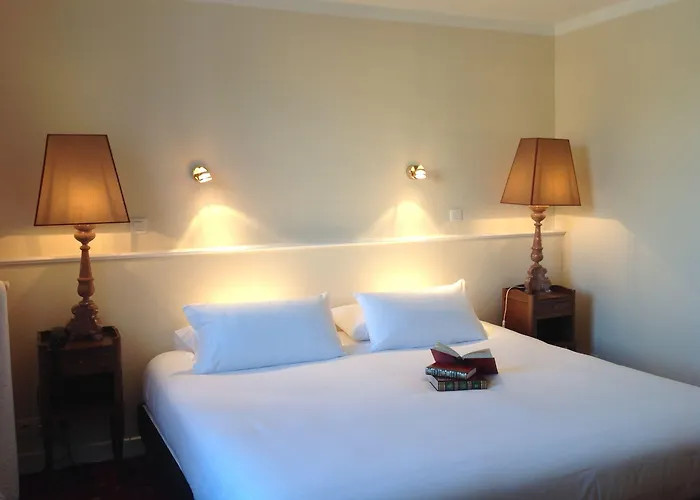 Hotel Grand De La Poste 3*