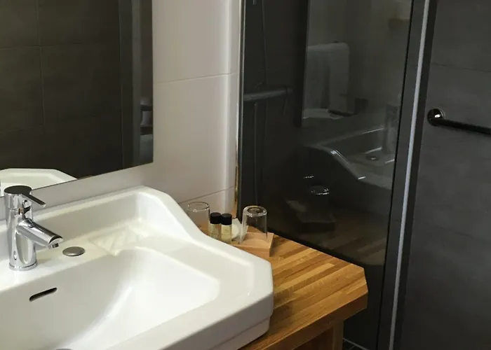 Grand De La Poste Saint-Jean-de-Luz